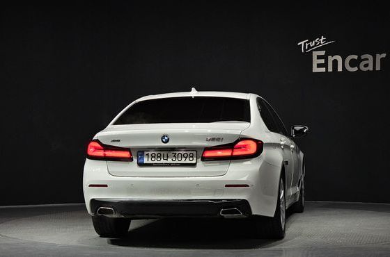 BMW 5-Series 530i xDrive Luxury — пробег 39 862 км — фото 4 из 5