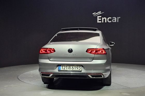 Volkswagen Passat 2.0 TDI Prestige — пробег 29 329 км — фото 4 из 5