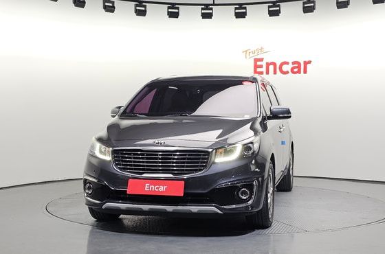 Kia Carnival 9-seater Prestige — пробег 99 220 км — фото 3 из 5