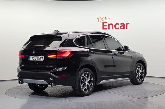 BMW X1 xDrive 20i xLine — пробег 37 634 км — фото 2 из 5
