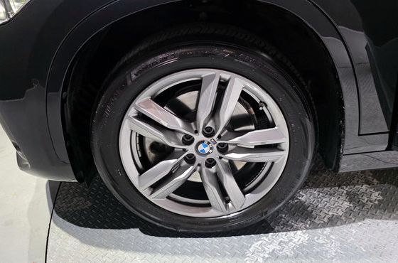 BMW X1 xDrive 20i M Sport — пробег 37 730 км — фото 5 из 5