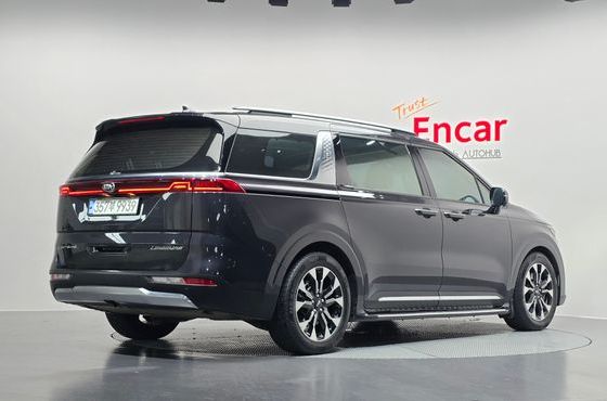 Kia Carnival 7-Seater Signature — пробег 73 885 км — фото 2 из 5