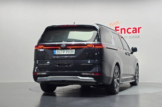 Kia Carnival 7-Seater Signature — пробег 73 885 км — фото 4 из 5