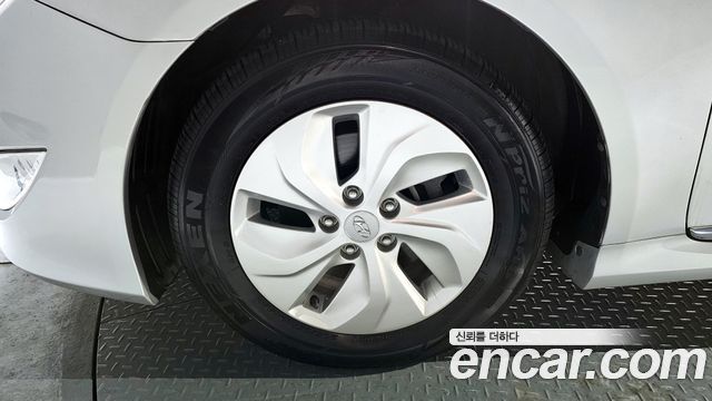 Hyundai Sonata 2.0 Smart — пробег 121 412 км — фото 5 из 5