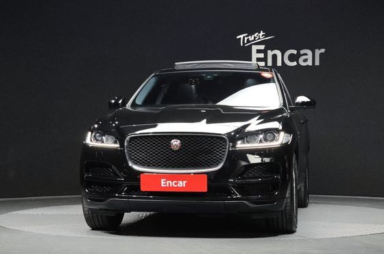 Jaguar F-PACE 20d Prestige — пробег 109 215 км — фото 3 из 5