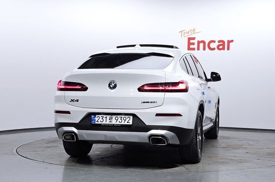 BMW X4 xDrive20i xLine — пробег 29 203 км — фото 4 из 5