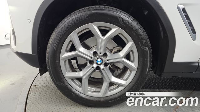 BMW X4 xDrive20i xLine — пробег 29 203 км — фото 5 из 5