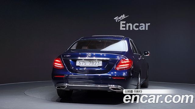 Mercedes-Benz E-Class из Кореи Encar