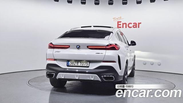 BMW X6 xDrive40i M Sport — пробег 75 076 км — фото 4 из 5