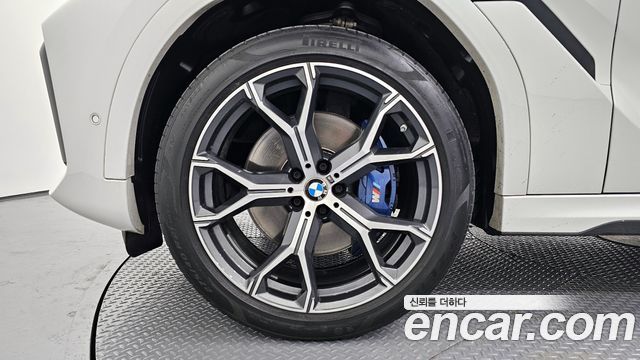 BMW X6 xDrive40i M Sport — пробег 75 076 км — фото 5 из 5