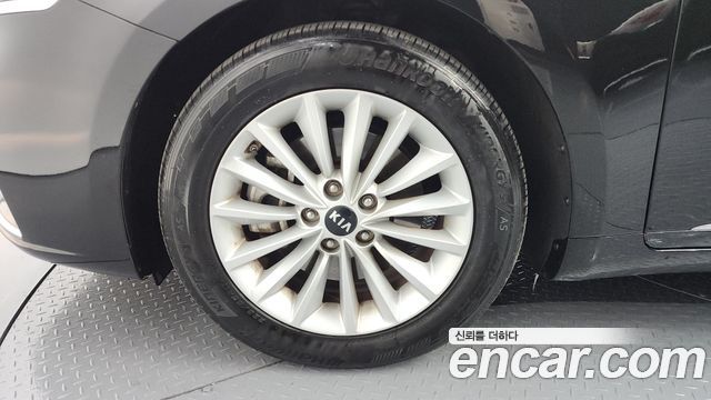Kia K7 из Кореи Encar