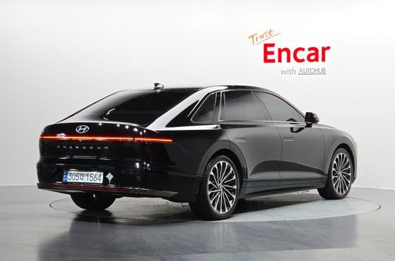 Hyundai Grandeur 3,5 Gasoline 4WD Calligraphy — пробег 58 170 км — фото 2 из 5
