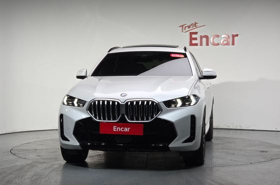 BMW X6 xDrive40i M Sport — пробег 12 848 км — фото 3 из 5
