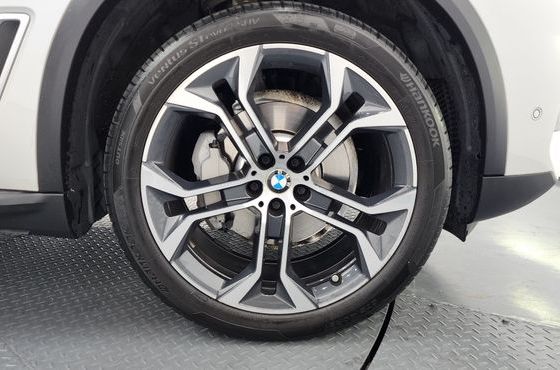 BMW X5 xDrive 40i xLine — пробег 39 016 км — фото 5 из 5