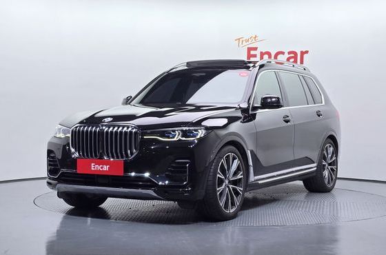 BMW X7 xDrive 30d Design Pure Excellence First Edition 6-Seater — пробег 68 243 км — фото 1 из 5