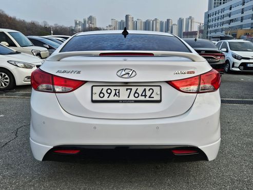 Hyundai AVANTE M16 GDI Premier — пробег 177 434 км — фото 4 из 5