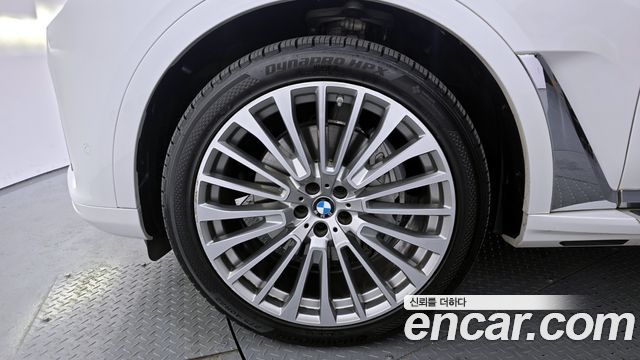 BMW X7 xDrive 40d Design Pure Excellence 6-Seater — пробег 62 681 км — фото 5 из 5