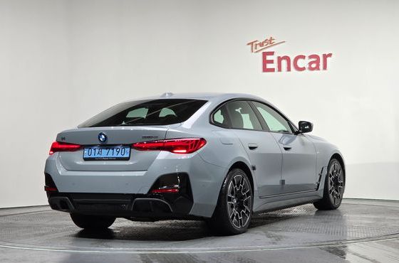 BMW i4 eDrive40 M Sports — пробег 4 801 км — фото 2 из 5