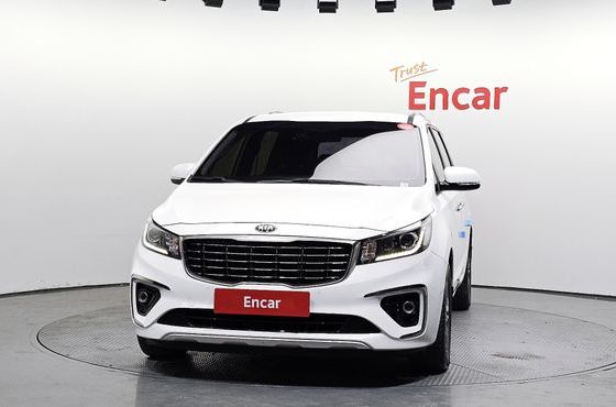 Kia Carnival 9-Seater Luxury — пробег 83 437 км — фото 3 из 5