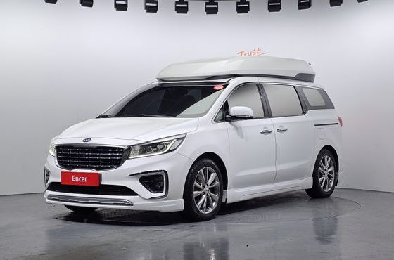 Kia Carnival 7-Seater Hi-Limousine President — пробег 177 066 км — фото 1 из 5