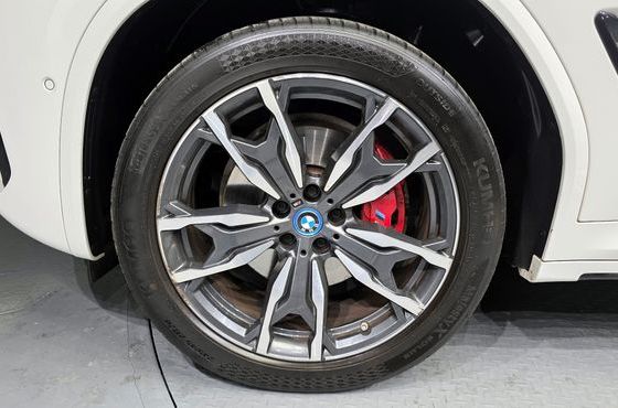 BMW X3 xDrive 30e M Sports Pro — пробег 61 780 км — фото 5 из 5