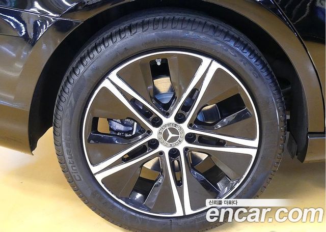 Mercedes-Benz A-Class A220 Sedan — пробег 8 300 км — фото 5 из 5
