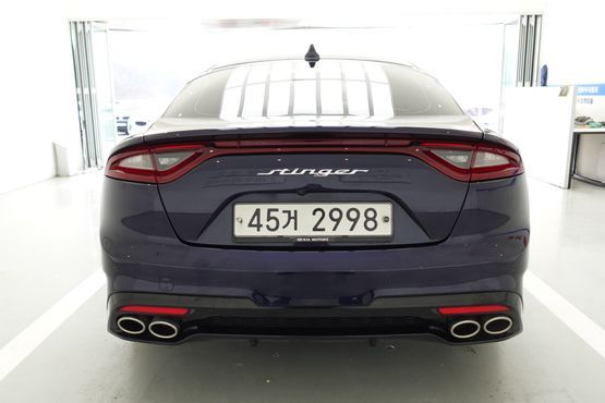 Kia Stinger 2.0 Turbo 2WD Platinum — пробег 105 895 км — фото 4 из 5