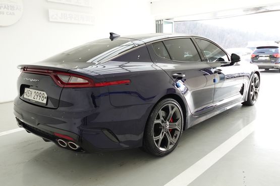 Kia Stinger 2.0 Turbo 2WD Platinum — пробег 105 895 км — фото 5 из 5