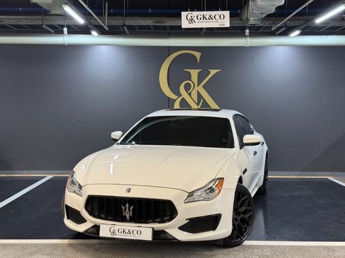 Maserati Quattroporte S Q4 3.0 V6 Gransport — пробег 28 600 км — фото 1 из 5