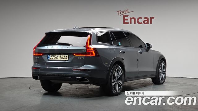 Volvo V60 из Кореи Encar