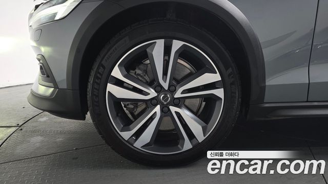 Volvo V60 из Кореи Encar