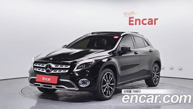Mercedes-Benz GLA-Class GLA250 4MATIC — пробег 93 346 км — фото 1 из 5
