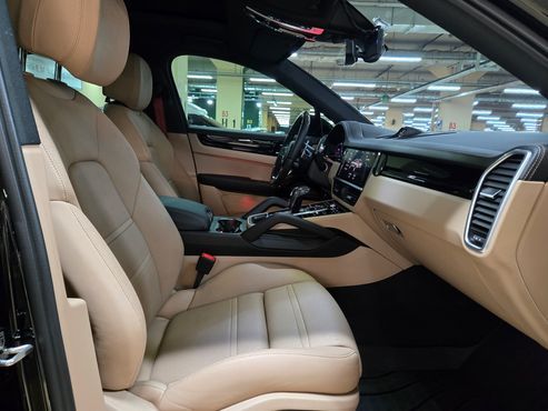 Porsche Cayenne 3.0 E-Hybrid Coupe — пробег 56 900 км — фото 4 из 5