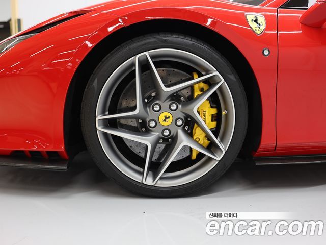 Ferrari F8 из Кореи Encar