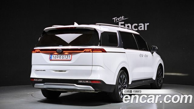Kia Carnival из Кореи Encar