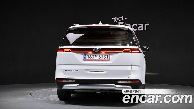 Kia Carnival из Кореи Encar