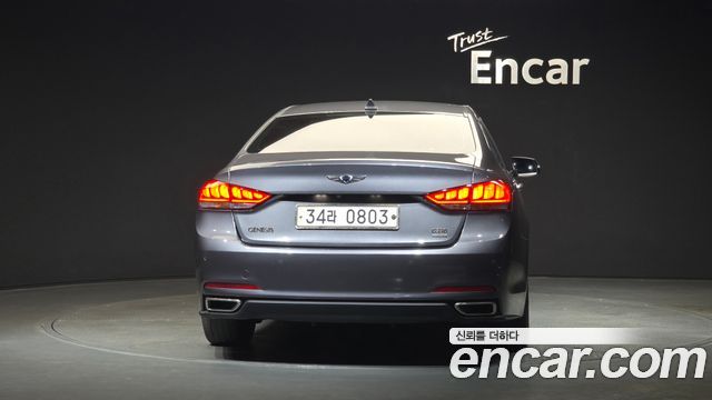 Hyundai Genesis из Кореи Encar