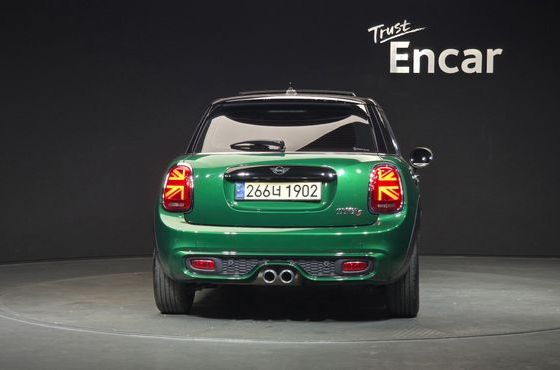 Mini Cooper 5Door HIGH 3rd — пробег 49 285 км — фото 4 из 5