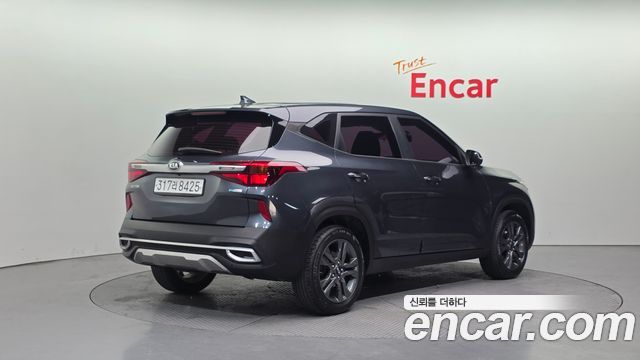 Kia Seltos из Кореи Encar