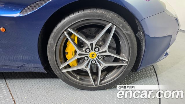 Ferrari California из Кореи Encar