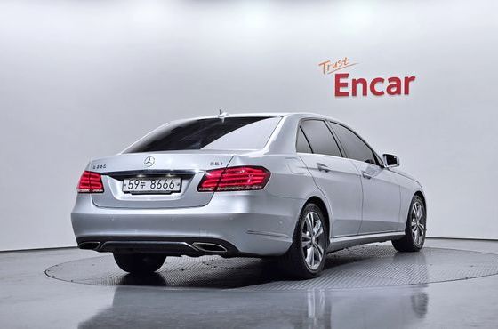 Mercedes-Benz E-Class E220 CDI Avantgarde — пробег 252 492 км — фото 2 из 5