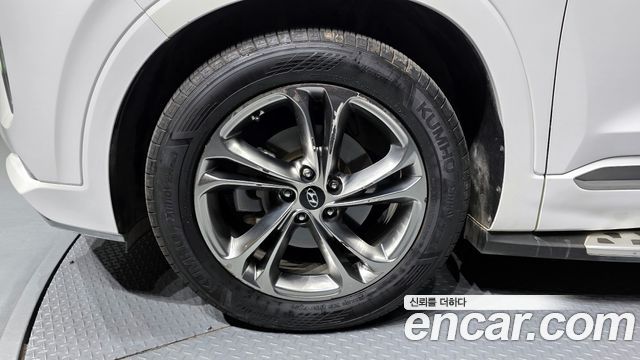 Hyundai Santafe Diesel 2.2 4WD Inspiration — пробег 72 379 км — фото 5 из 5