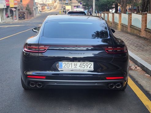Porsche Panamera 3.0 AWD — пробег 95 881 км — фото 4 из 5
