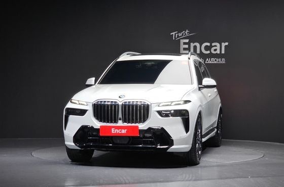 BMW X7 xDrive 40i M Sport 6STR — пробег 3 902 км — фото 3 из 5