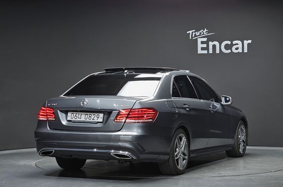 Mercedes-Benz E-Class E350 BlueTec 4MATIC — пробег 237 602 км — фото 2 из 5