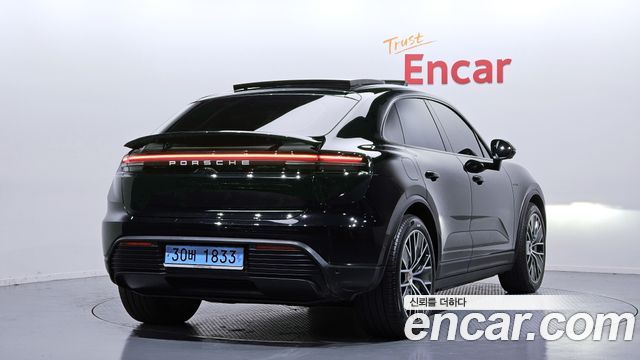 Porsche Macan Base 4 — пробег 14 365 км — фото 2 из 5