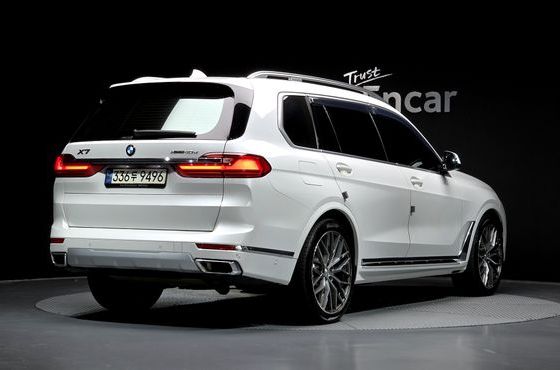 BMW X7 xDrive 40d Design Pure Excellence 7-Seater — пробег 92 344 км — фото 2 из 5