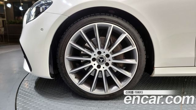Mercedes-Benz E-Class из Кореи Encar