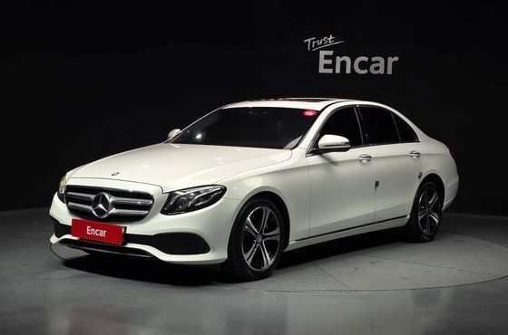 Mercedes-Benz E-Class E220d 4MATIC Avantgarde — пробег 86 783 км — фото 1 из 5