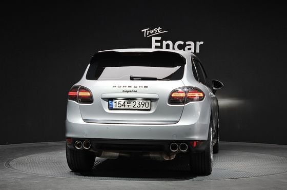 Porsche Cayenne 4.8 S 958 — пробег 151 608 км — фото 4 из 5